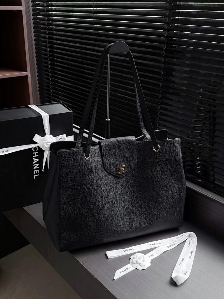 Chanel Bag Style AS6245
