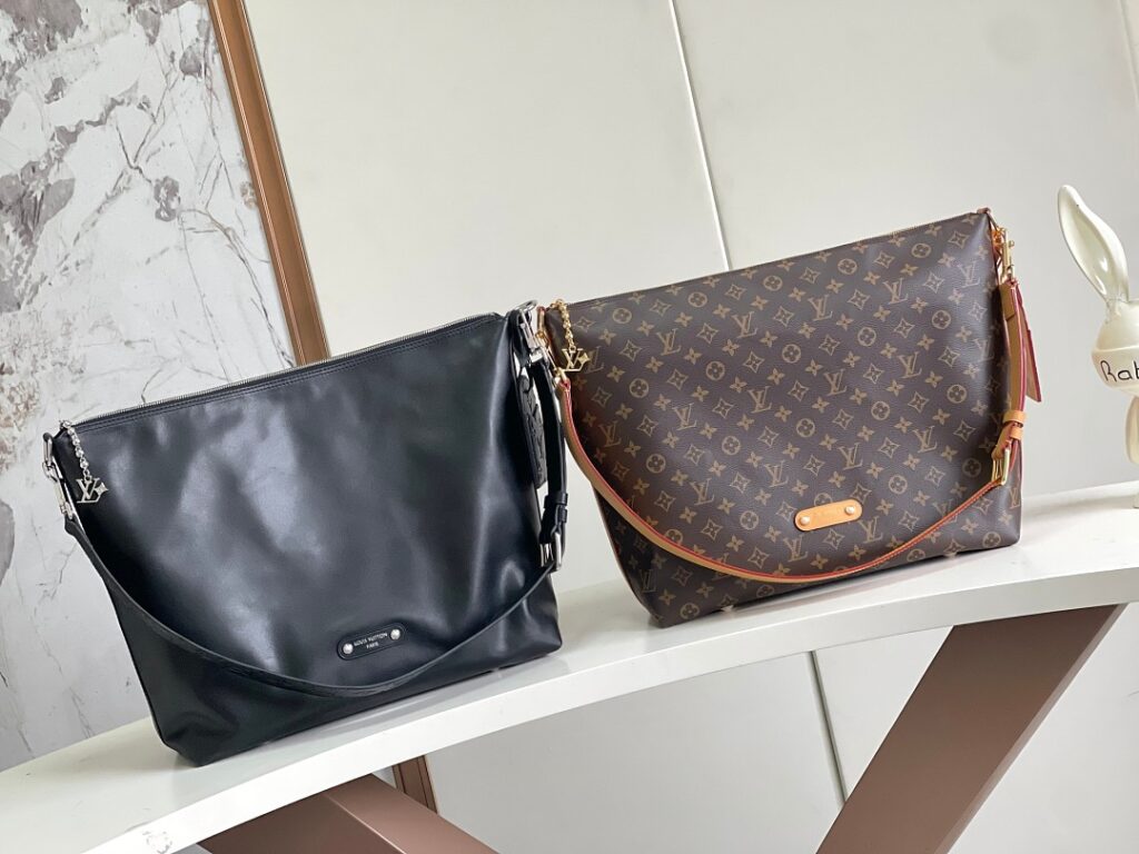 Louis Vuitton Bag Style M14018