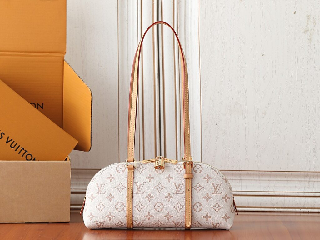 Louis Vuitton Bag Style M2A457