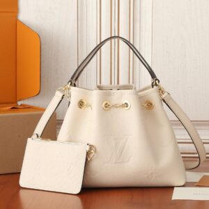 Louis Vuitton Bag Style M25452