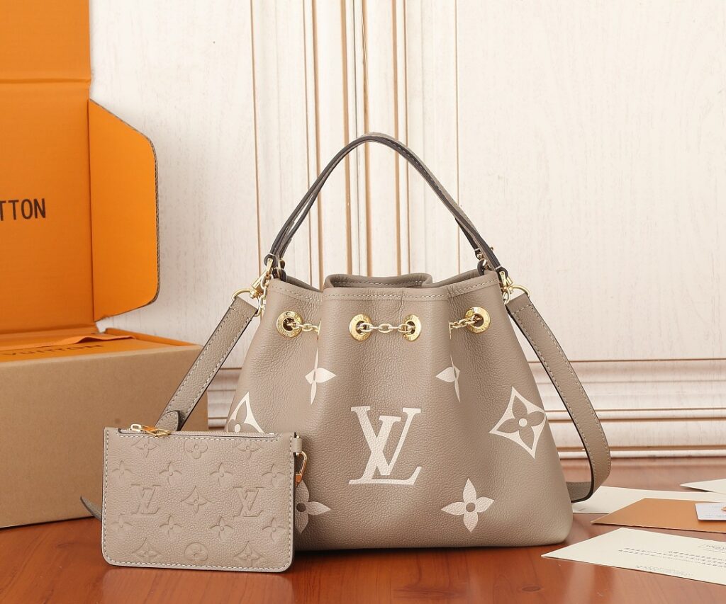 Louis Vuitton Bag Style M25453