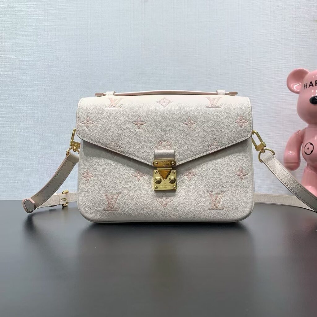 Louis Vuitton Bag Style M14977