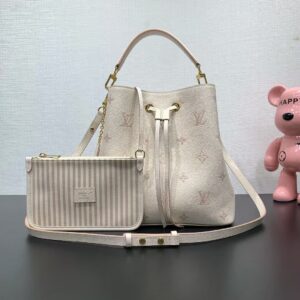 Louis Vuitton Bag Style M14401
