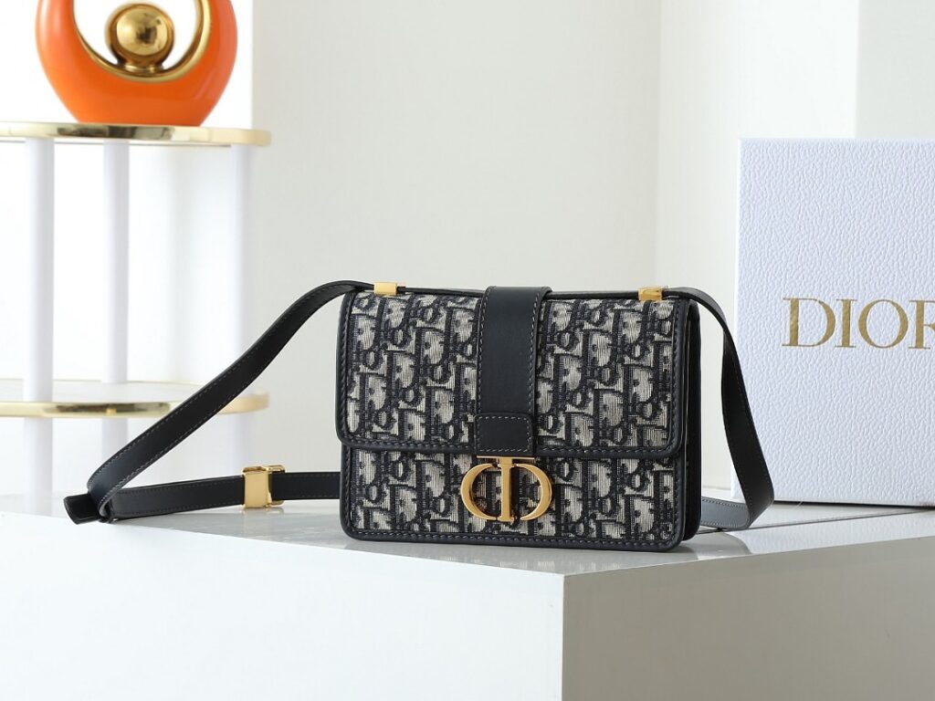 Bag Style M9203