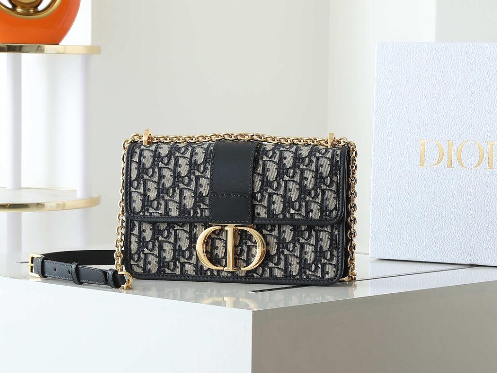 Bag Style M9208