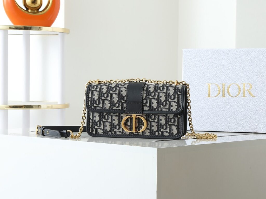 Bag Style M9334