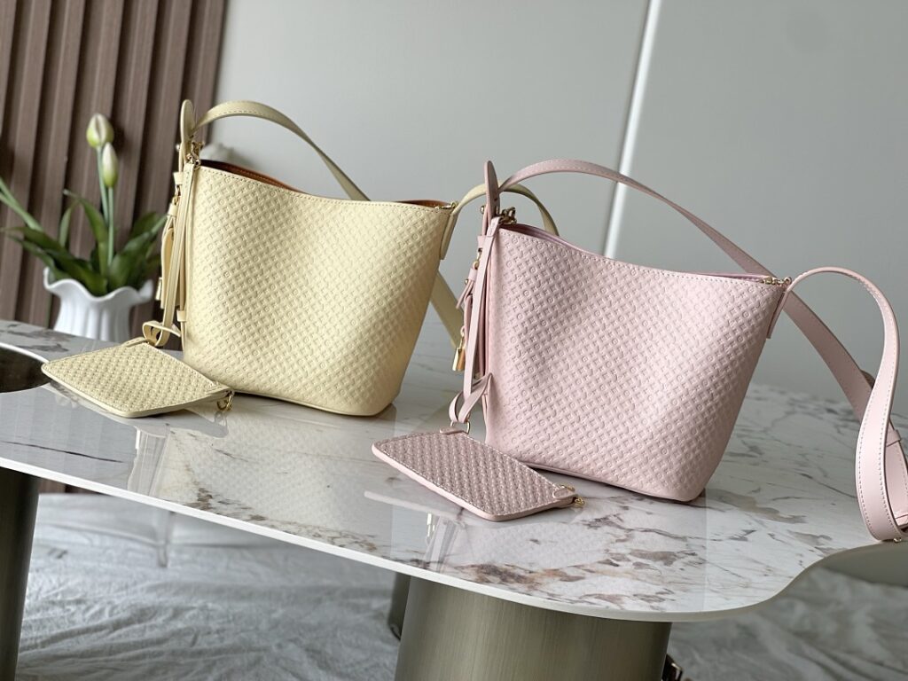 Bag Style M28886