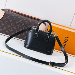 Bag Style M81945
