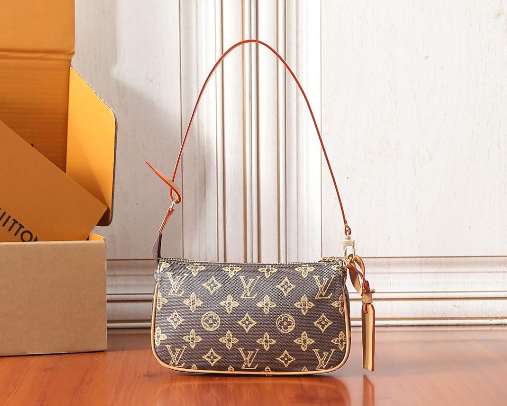 Bag Style M27718