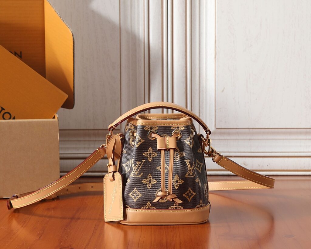Bag Style M27699