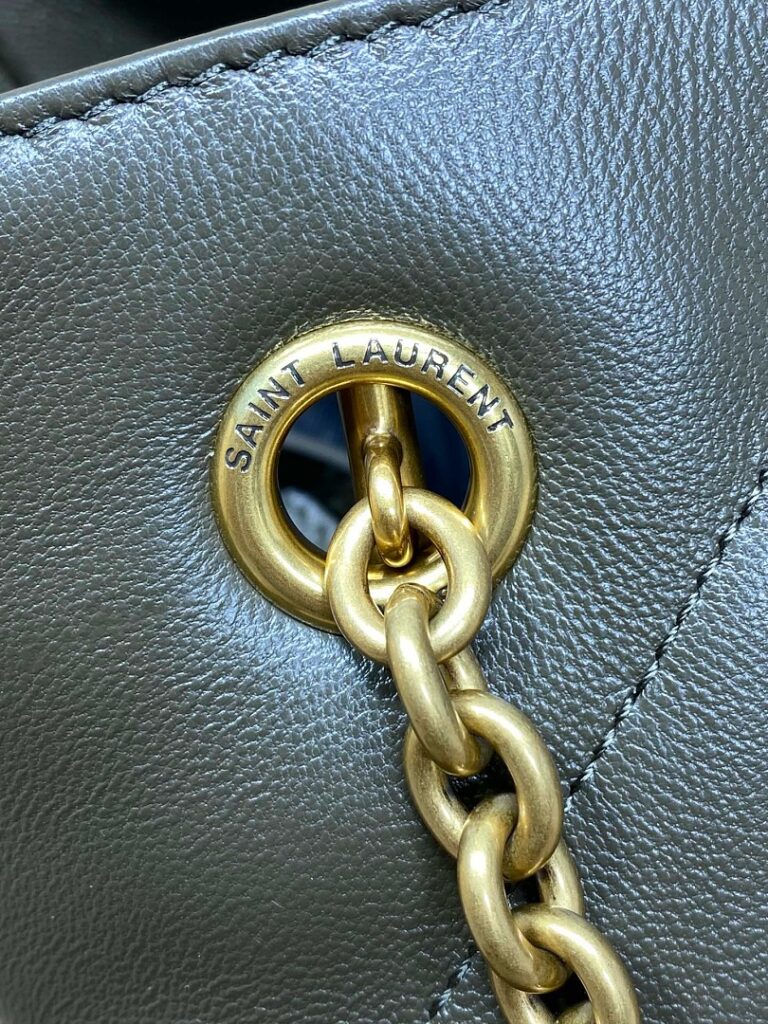 Saint Laurent Bag Style 809824